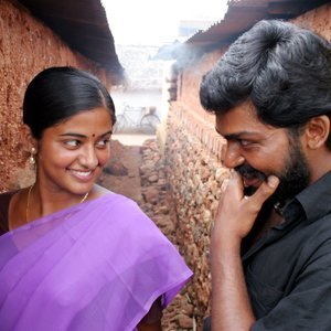 என்ன மாமா, சவுக்கியமா? கேக்கிறன்னுல சொல்லாமில்ல !
 உண்மையைத் தேடும் ஊதாரி | கோவக்காரன் | பாசக்காரன்