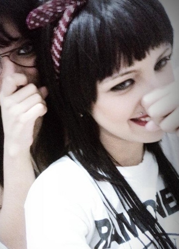 she had the most amazing, smile @suicideca