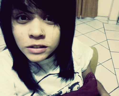 A única coisa que torna todo mundo igual, é que todos são diferentes.
msn : mayara-bomfim@hotmail.com