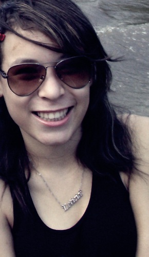 Curtoo Rock, Videeo-game & futebol ((:
 Corinthiana ♥' facebook: http://t.co/BQtCEUnLDo
