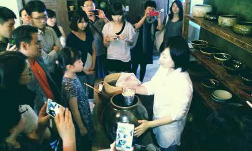 2013년제주든한국이든해외든 많은곳을 돌아다니며 배우고 펼쳐내는 맛객이되리!음식을 말로 만들순 없지만 말로 맛있게 만들수 있다!!/한국의 음과 식의 스며들기 프로젝트 수행자!/장차 free해금연주자/ 양념?약념!! 내가 있는 그곳, 우리가 있는 그곳, 그곳이 바로 space 약념