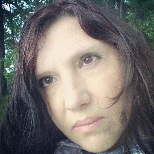 Wespasiana's profile picture. 'Life is what happens to you while you're busy making other plans'. Lennon. I try to recall it, while I am busy making my other pseudo-important plans.