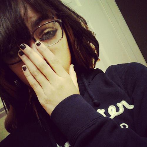 16O words cannot describe myself... so click the follow button or i'll hunt yo ass down (; oh and follow @ADopeAssBitch (: my bae ! duck lips ? -- NOOOO !