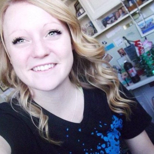jadegreeneyes83's profile picture. smile! because life is great(: