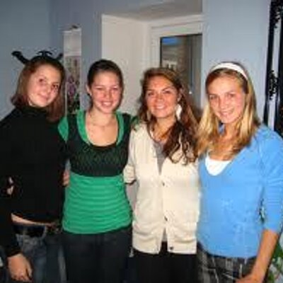 Profile Picture of Rosse Wheaton (@mi_rosse) on Twitter