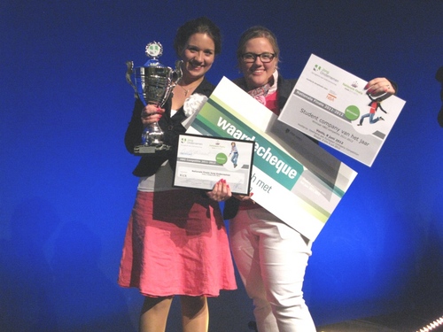 Yvonne Spiero & Marieke Jager ~ #JongOndernemen ~ Winnaar #JOfinale 2012 ~ #Fontys ~ #SBRM ~ #Ondernemen ~ http://t.co/mAcpAT6uyB