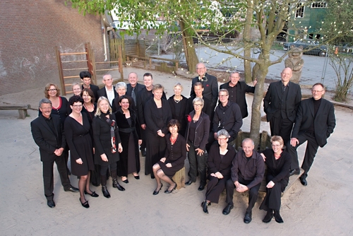 9 november 2013 jubileum concert o.l.v. Merlijn Wackers bestaat uit 30 leden.  Opgericht in 1983.