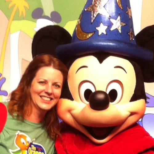 Mother of 2 Wife of 1, worked at The Disney Store in NY and MA, big Disney fan