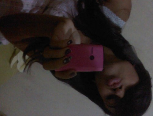 ''Sou aquele q rii,q chora,q briga,q luta e vence!!!!!!
Enfim....Apenas sou assim e vivo assim,do jeito q sou e não cm as pessoas querem q EU seja :D