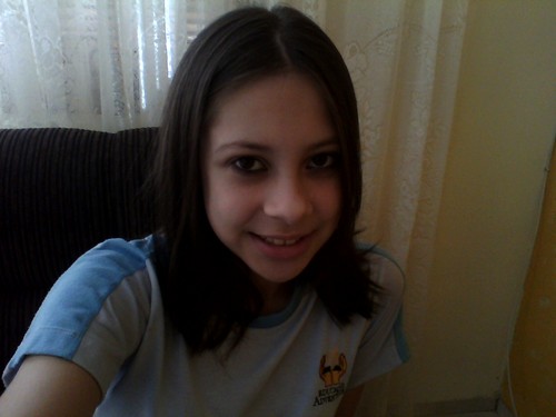 Sou mt retardada,loka sem noção, mais sou ``Uma Grande Pessoa´´,Amo rosa e ñ sou grossa sou sincera...e mt +....