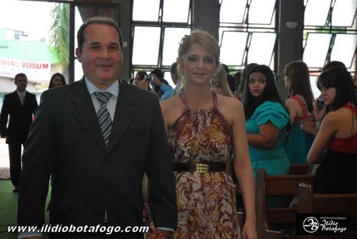 #SDV #TimBeta 
Meu nome é Roberto Carlos Alves, sou corretor da Alfamix Imóveis.
Meus contatos: robertocarlos.corretor@hotmail.com e 3280-4934.