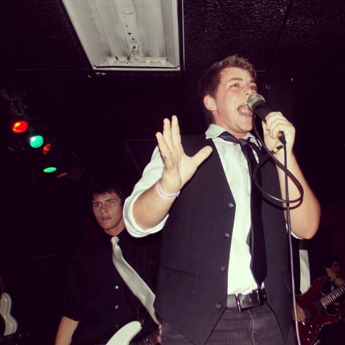 What's up guys! I'm Austin and I'm in a band @NNSbandOFFICIAL. I'm happily taken by a beautiful girl. Get to know me guys!