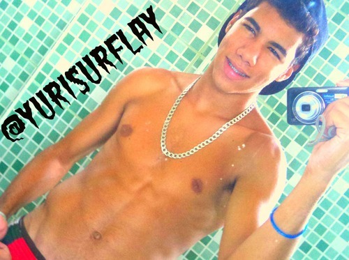 A vida vai ficando cada vez mais dificil
 perto do topo. SÓ DA  MÔOH ; Nathalia Gabriela *--*