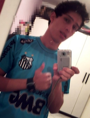 Se a pressa é inimiga,da perfeição por que momentos perfeitos passam tão depressa?