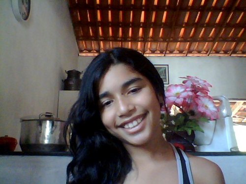 Sou de Capricórnio, gosto de cantar, sou fã dos #REBELDES ,e tenho 1 irmão #MURYLO !!!!!!!!!!!!!!