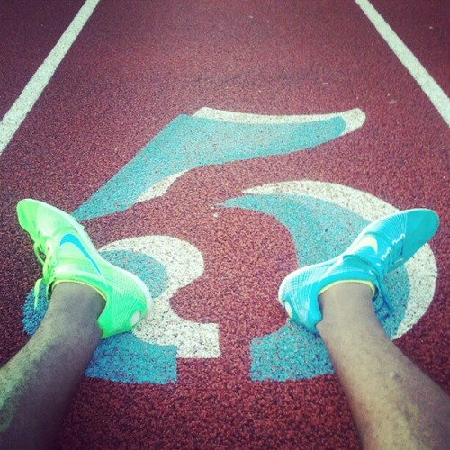 Track Runner Who Tweets The Truth About What Track Runners really do and say #TRACKNATION #TeamTrackLife #Tracklife follow me on instagram @a_runners_mind