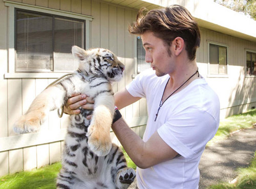 WhityDj's profile picture. Not your usual Southern Charmer. #Human |||Will not be mated to anyone on this account. account, Sorry.||| // #RP  21 + only