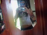 tenho 15 anos libriana, e adoro meus amigos e adoro as pessoas que me odeiam o resto vcs descobrem ; )