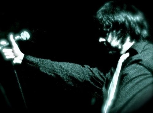 Aime The Strokes, Habs, GMEN, Back To The Future et Godfather. Rockstar de la fin de semaine dans un band de covers