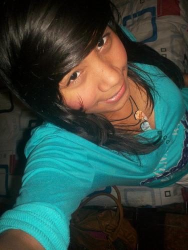 En Mii Twitter yo Vacilo, En El Tuyo Marco Estilo, Cuando Del Mio Me Canso, En El Tuyo Yo Descanso, NO ME FIJO NI ME COPIO, SOLO TENGO ESTILO PROPIO ♥