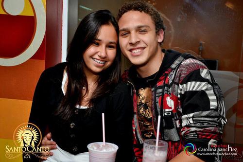 Simpático, amigo, carinhoso,de 19 anos, gosto de sair com os amigos e com minha namorada muito especial @laiscaavalcante (Lais Cavalcante)