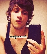 Deus me deu um motivo pra sorrir @ChayLeao, suspiro por você, vivo por você, não existo sem você. Resumindo, amo você, meu eterno príncipe! ‹з