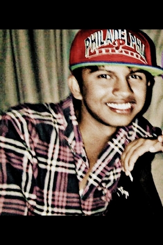 Me gusta la musica de @mcklopedia 
mi sueño legalizacion de la ganjah,  
 Biografia pendiente por falta de imaginacion XD