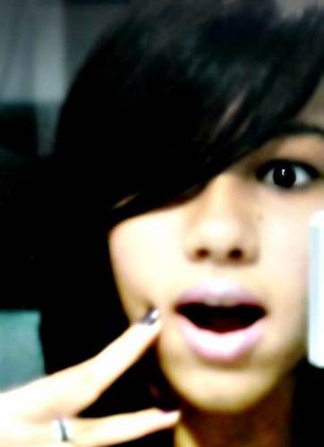 - . 15 αησѕ. Dança. Maquiagem . All Star . sou  #Corinthiana s2'. & cuidado eu mordo #nhaac . ;3