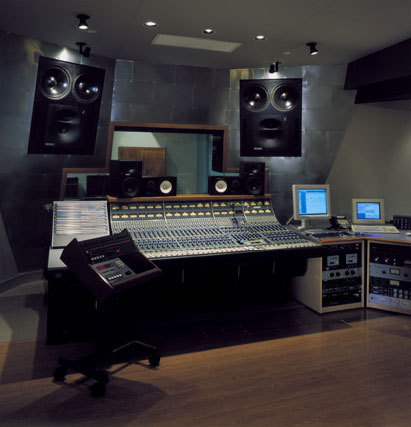 Reign Kingsley here, Your record producer in Dance music, R&B and Hip hop. Hit me up for modern beats and instrumentals. http://t.co/RBqhOcRIKV