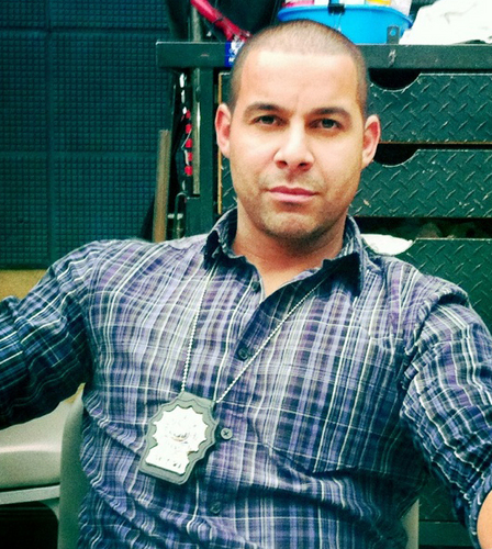 DetElvezposito's profile picture. Det. Javier Esposito
(Castle parody acct.)