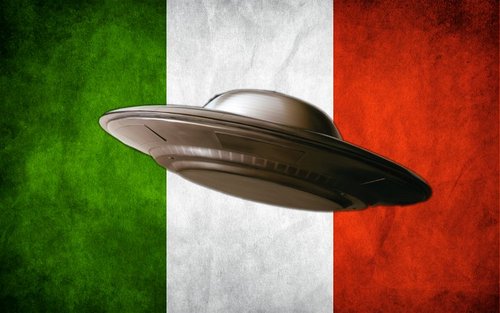 Pagina di raccolta avvistamenti , notizie e documenti sul fenomeno UFO OVNI in Italia e nel mondo.In costante aggiornamento.