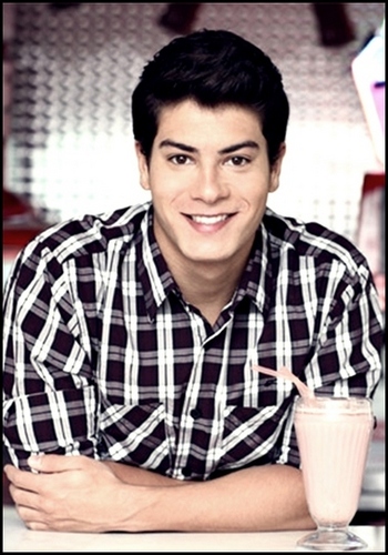 fiz esse fc  para falar que eu te amo muito arthur aguiar  vocé entrou na minha vida e ja conquistou um espaço enorme ILOVE YOU