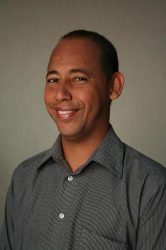 Bacharel em Direito, Técnico Segurança do Trabalho, Bombeiro Profissional Civil.