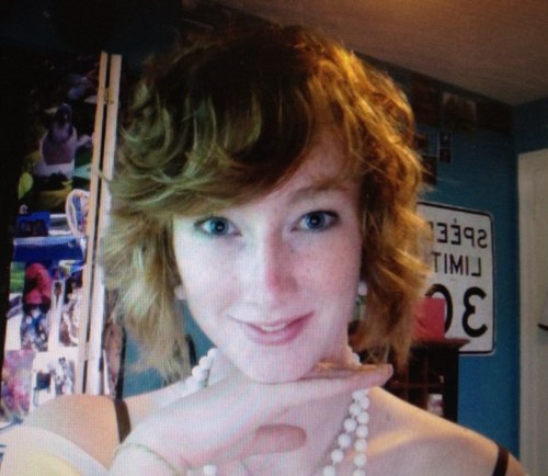 Joulesisall's profile picture. tastes better toasted.