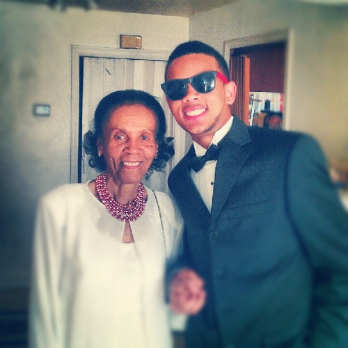 FrenchyFry_Rob's profile picture. #Team2012 #TeamFrenchiFriez     #TeamHatian  #TeamSingle #TeamHazleEyes #TeamLightSkin #TeamSKITFUCKINGDATTLE