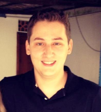 matheusm_r's profile picture. Fazendo S.I. na UFMS, na 5° maior cidade de MS.
Bebida, Poker e Mulher são meus fortes..Socio-Fundador da Beta-House!!!