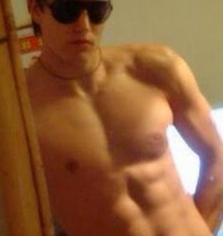 aleMartin3z's profile picture. 