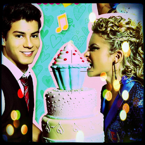 Nooova Doona ; @Vitoria_eellen ,   fc ddc pra @Lua_Blanco ii @Aguiarthur meu amoores.♥' *-*