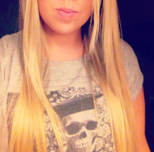 sirialkillah's profile picture. Lystekniker som studerer barnevern. Spiser ikke dyr. Evig optimist. Har en tendens til å twitre i påvirket tilstand. fred ut