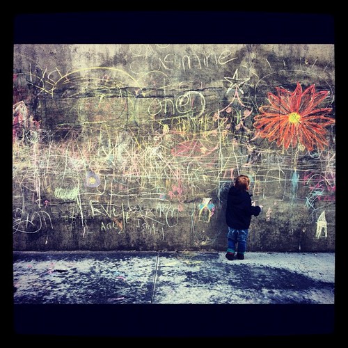 alevisa's profile picture. Mother of 2! Wife. Love Architecture, industrial design, contemporary art, photography, music.... My boys!