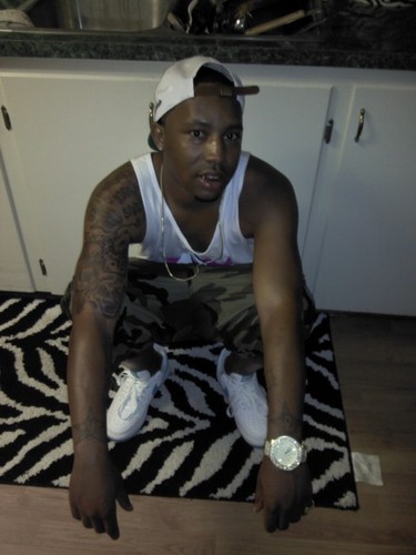 nigga u l•v€ 2 HATE/ team pbc /team note fone/PETE FAM/street team