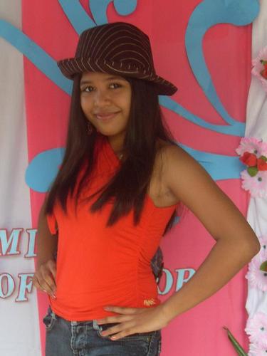 yhelfiedalan's profile picture. 