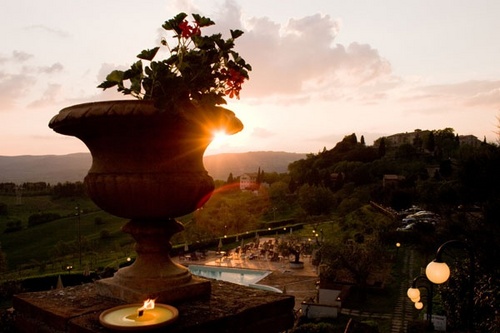 We are in the green heart of Italy. Your privileged corner for magic&unforgettable Italian holidays.
http://t.co/yK3MiZf3Io