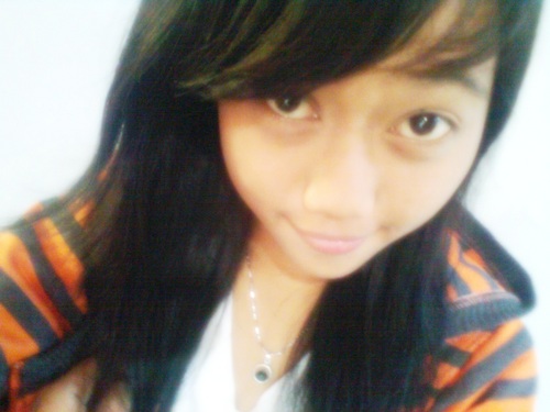 Chee_Tembemm's profile picture. I want to live on top of a smile full of sincerity,, 19/10/95 may be the most historic day in my life,,