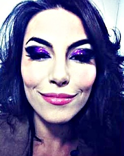 Sabe de uma coisa neiim ligo para oq Volcs acham smp vou  amar minhas princesas , divas , MARAVILHOSAS Lua, Sophia ,& Mel ! REBELNÁTICASSSSSS'