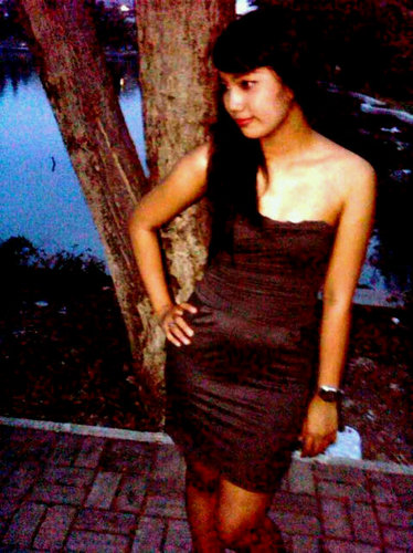 i love to make people laugh.. :D