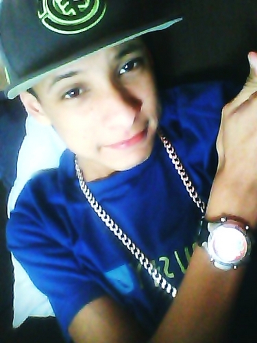 Quem me vê , me ve sorrindo e vae ser sempre assim :)