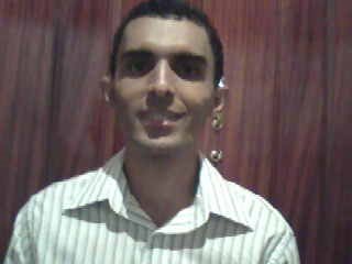Voçe nunca sabe a força que tem, até que a sua única alternativa é ser forte...