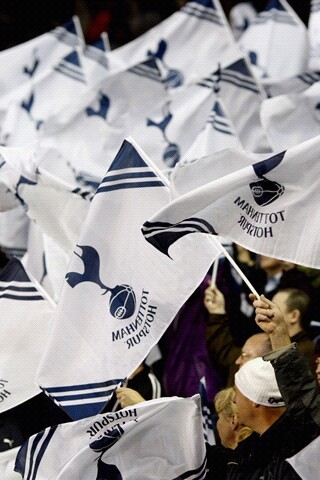 die hard spurs fan! like football and most other sports big family man love them all #love