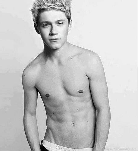 Love my babe @1DirectionGalxo she means the world to me xxxxx #Directioner